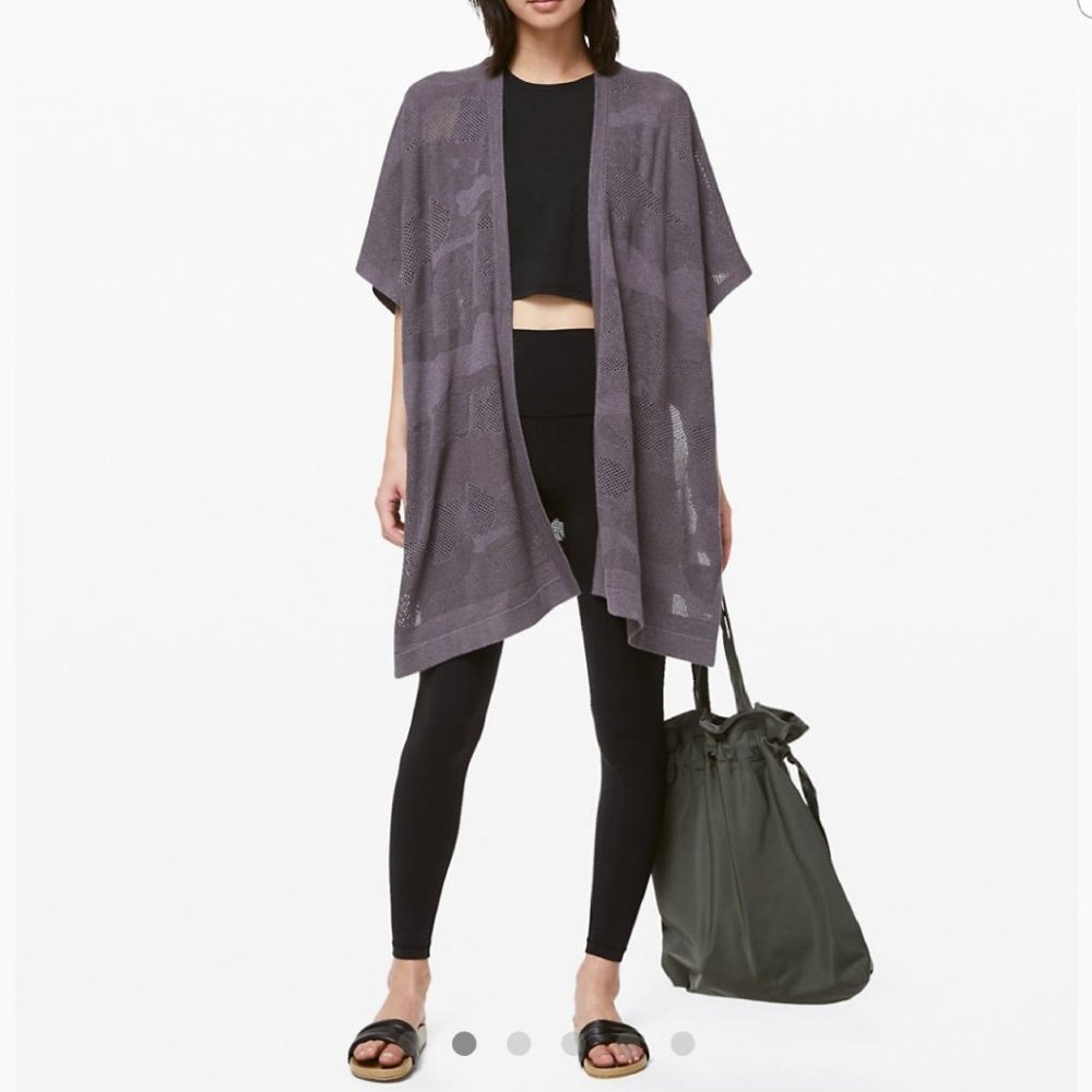 Lululemon Find Your Light Wrap OSFM New with tags